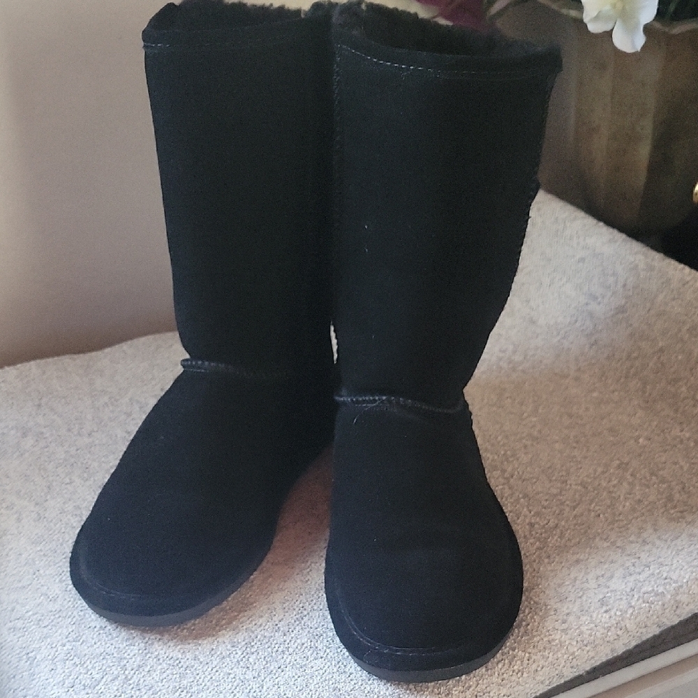 BearPaw Black Suede Knit Boots Size 8